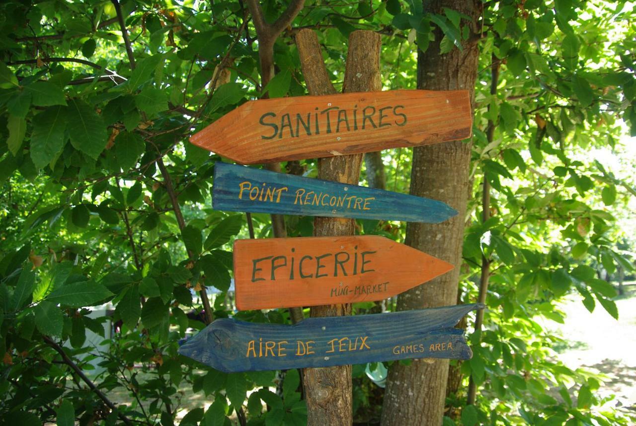 Camping La Chataigneraie Gravieres Exterior photo